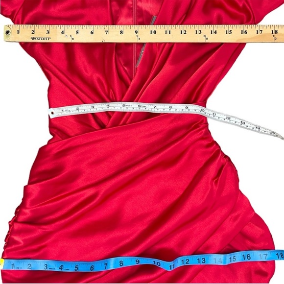 House Of CB Cocktail Dress Red Satin Long Sleeve V Neck Cocktail Dress Size XS - Picture 3 of 14